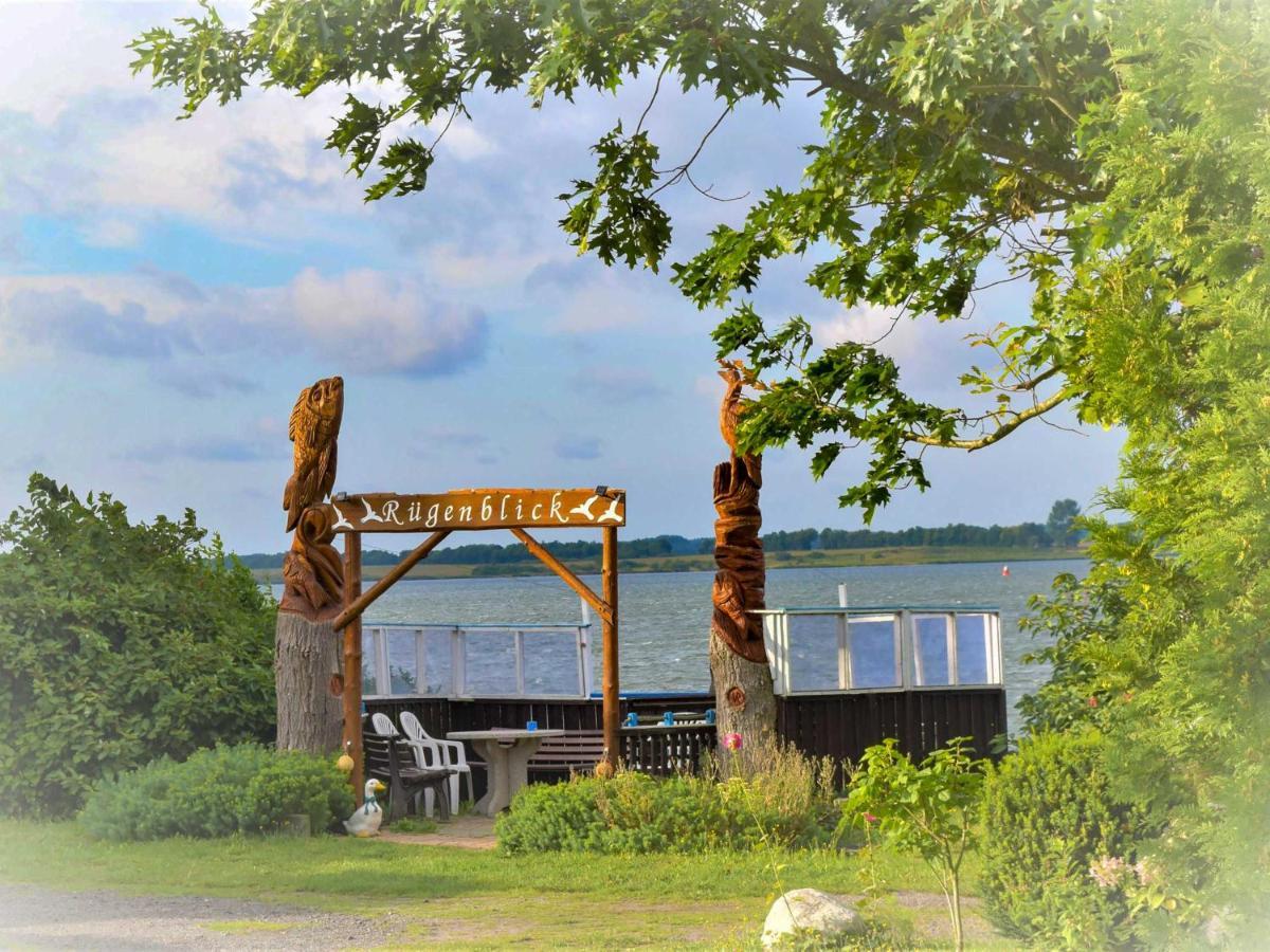 Bungalow Am Sund Stahlbrode Екстериор снимка